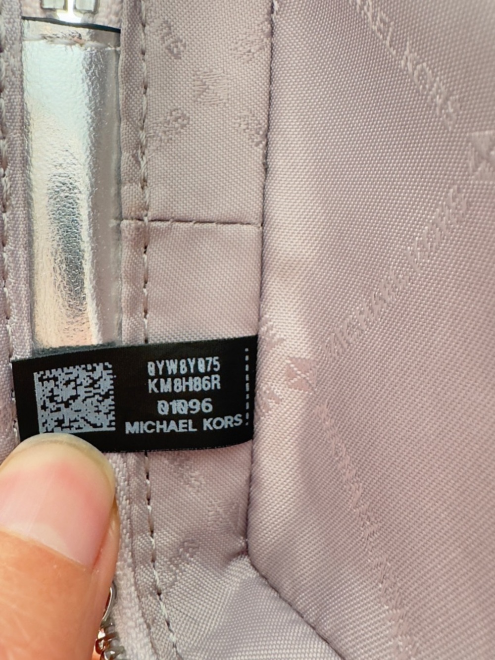 MICHAEL KORS Suitcase Bag Charm🧳-NWT - Picture 11 of 14